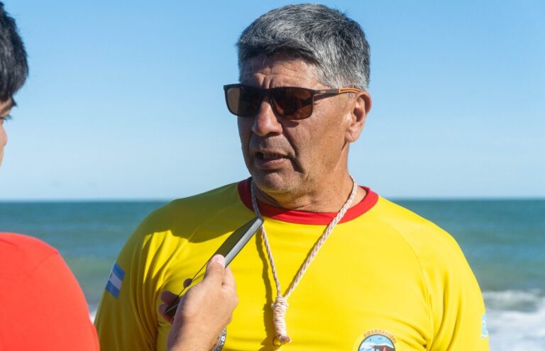 Reforzaron la vigilancia costera por el mar agitado y la alta concurrencia en Playa Unión