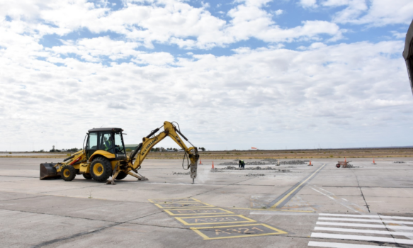 La Municipalidad refuerza la infraestructura del aeropuerto con trabajos programados en la plataforma