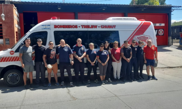 La Regional 1 envió otro grupo de Bomberos Voluntarios de relevo a la Cordillera
