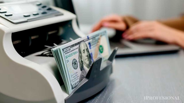 En caída libre, precio confirmado del dólar en Banco Nación para este lunes 19 de enero