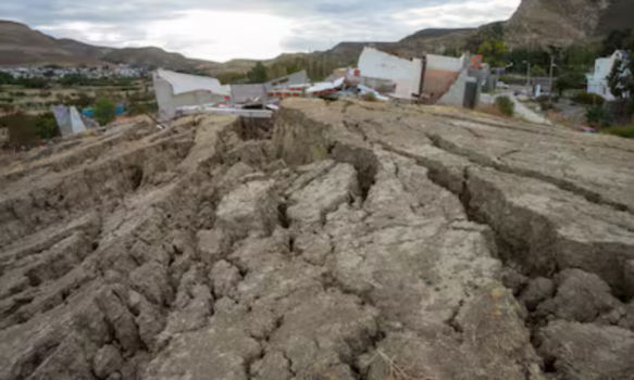 Concejales habían advertido al Municipio sobre la necesidad de evacuar antes del desplazamiento del cerro en Comodoro