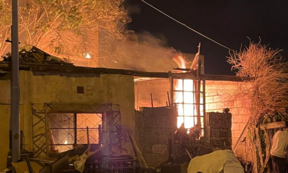 Dos incendios en viviendas durante la madrugada movilizaron a bomberos de Rawson