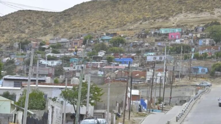 Entre 20 y 25 personas en situación de calle en el Pietrobelli