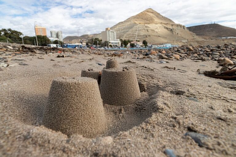 Se viene el primer encuentro familiar de esculturas de arena en la Costanera. Cómo anotarse?