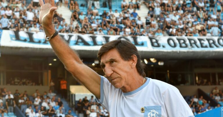 Racing visita a Banfield en busca de otro triunfo
