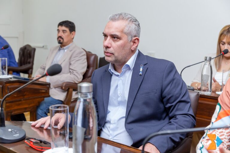 Lapadula convocó a la Comisión de Presupuesto