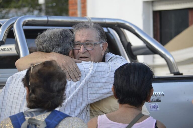 Hay algunos indicios pero no podemos dar mucha información, aseguró René, el hermano del Nino durante la marcha