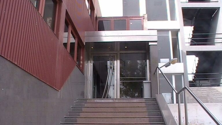 Horror en Trelew: la roció con nafta, la golpeó y amenazó con prenderla fuego