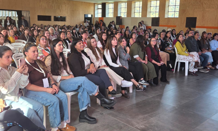 Con una gran participación de mujeres, Provincia realizó en Esquel una nueva jornada del programa Raíz Emprendedora