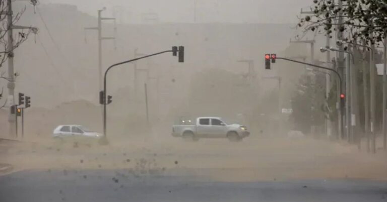 Mapa de la provincia de Chubut con zonas destacadas bajo alerta meteorológica amarilla.