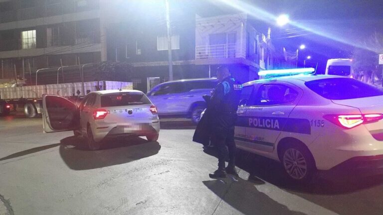 Zona de la intersección de las calles Güemes y Sarmiento en Comodoro Rivadavia, lugar del atropello.