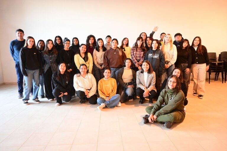 Apertura del Curso de Informantes Turísticos en la Usina de Desarrollo Productivo de Puerto Madryn