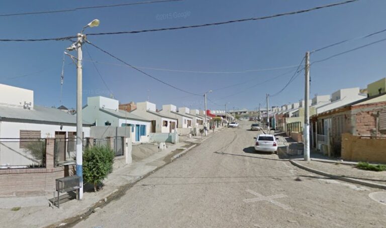 Vivienda en el barrio Moure de Comodoro Rivadavia donde ocurrió el presunto maltrato animal