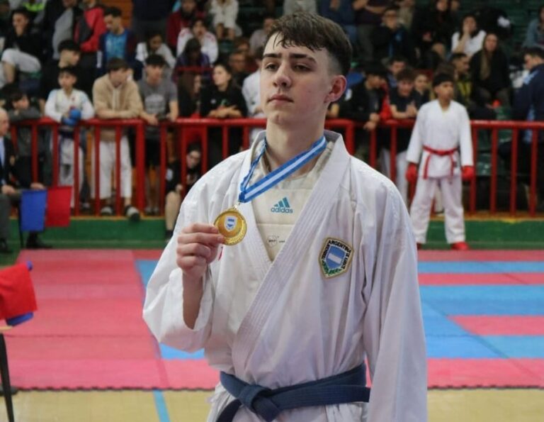 Franco Moroncini durante competencia de karate