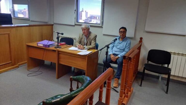 Gobernador de Chubut Ignacio Torres en conferencia de prensa