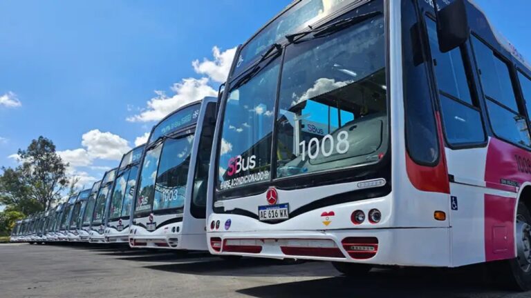 Colectivos cero kilómetro de Grupo MR