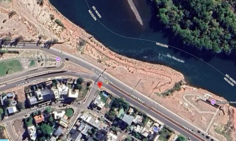 Vista del río Neuquén en la zona de búsqueda