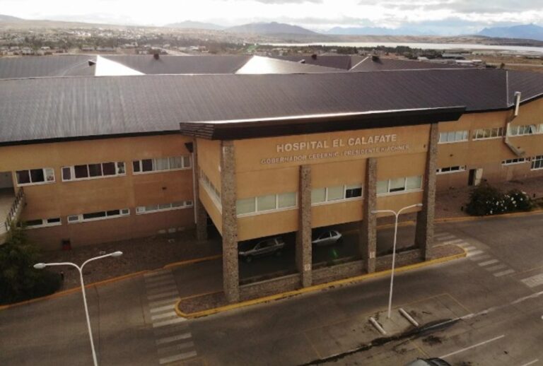 Fachada del Hospital SAMIC de Río Gallegos, Santa Cruz