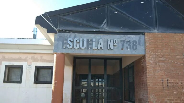 Escuela N° 738 de Comodoro Rivadavia