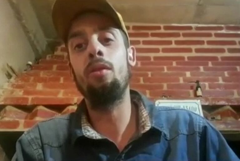 Padre de Bastian junto a su hijo en Comodoro Rivadavia