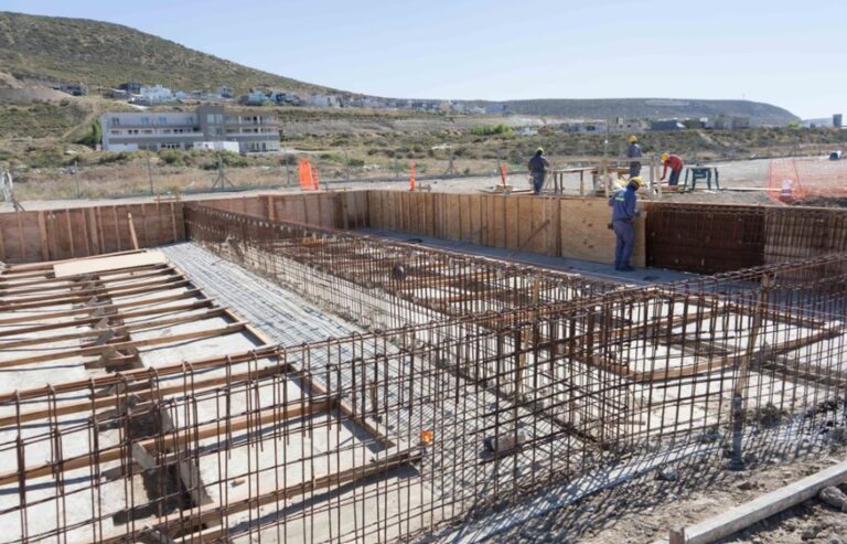 Obra de la planta de tratamiento de efluentes en Rada Tilly, Chubut