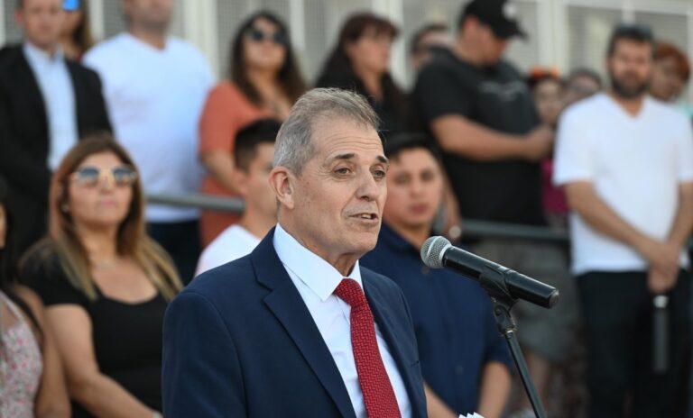Ministro de Educación Punta expone en la Legislatura de Chubut sobre el plan de alfabetización