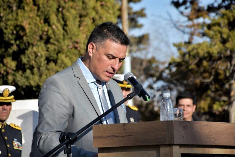 Acto por el 25 de Mayo en Sarmiento, Chubut