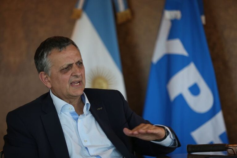 Horacio Marín expone en las 13° Jornadas de Energía en Neuquén