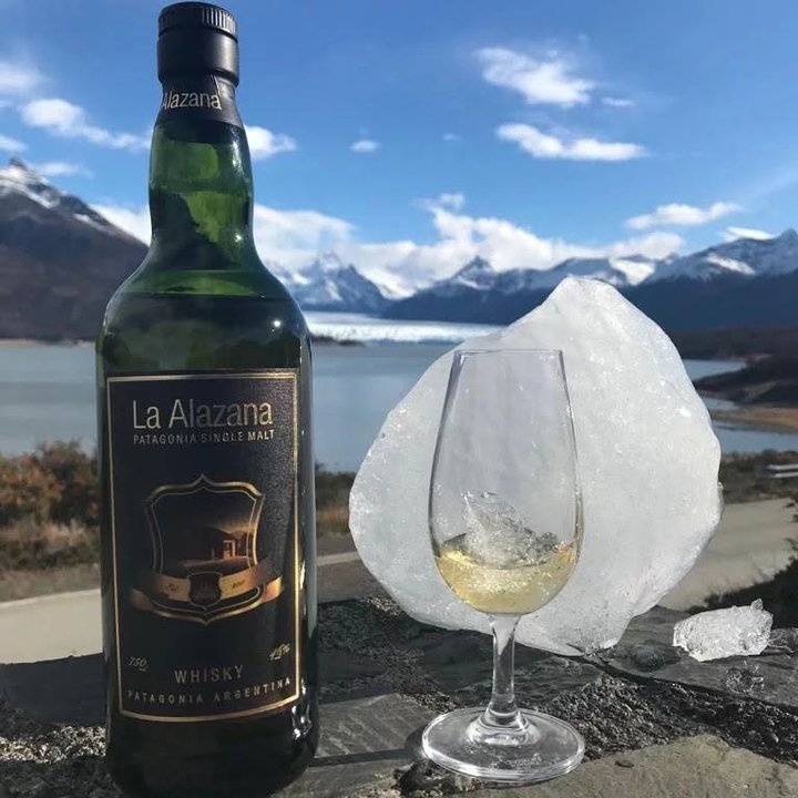 Barricas de whisky de La Alazana en la Base Marambio, Antártida