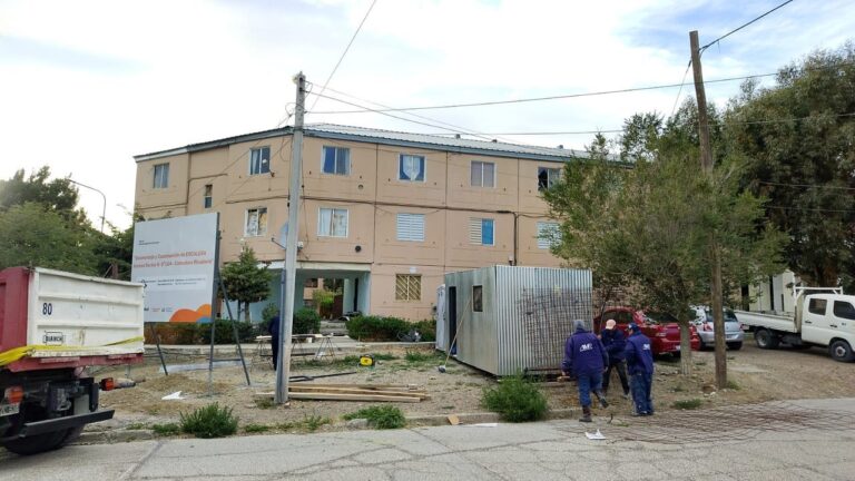 Edificio del barrio LU4 con daños estructurales tras derrumbe