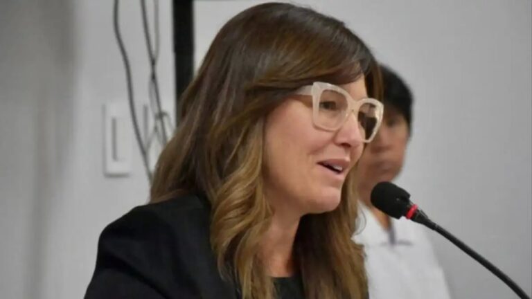 Malena Resa, intendenta de Plottier