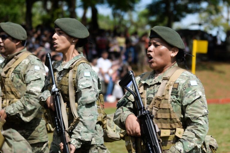 Personal militar argentino en formación