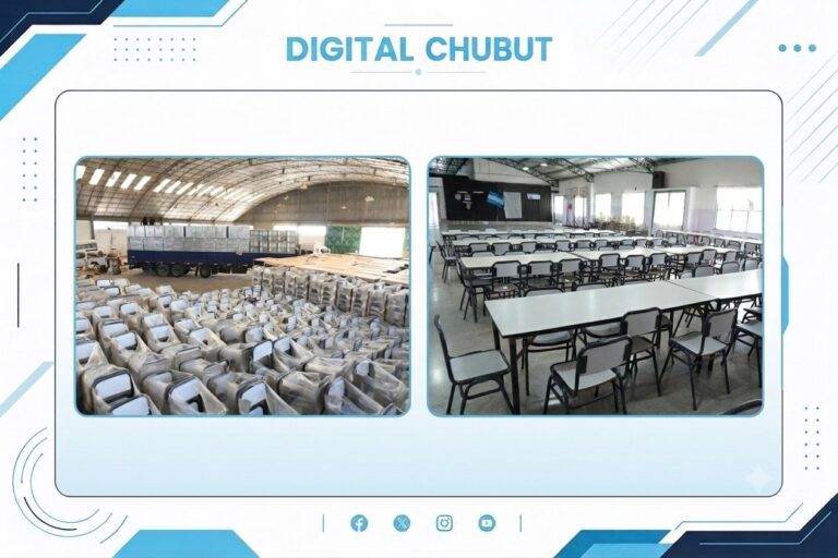 Mobiliario escolar nuevo en una escuela de Chubut
