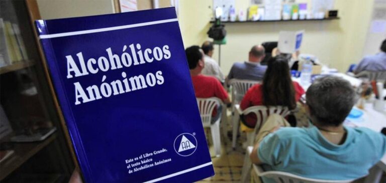 Charla abierta de Alcohólicos Anónimos en Rada Tilly