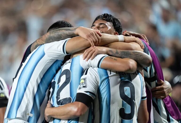 Fútbol: selección argentina e inglesa en semifinal Mundial 2026
