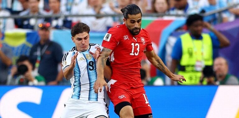 Alexis Mac Allister celebra el gol ante Suiza en el Arrowhead Stadium de Kansas City