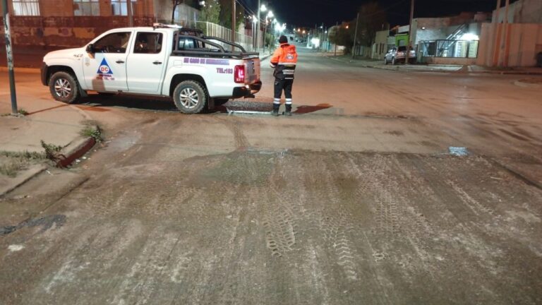 Operativo preventivo de Defensa Civil en Comodoro Rivadavia por escarchas