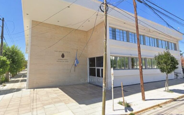 Fachada de la Casa de Gobierno de Chubut