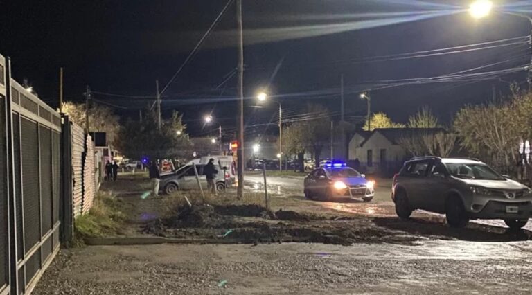 Policía en operativo de seguridad durante festejos en Río Gallegos