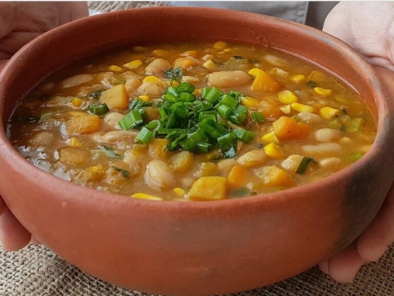 Ingredientes para locro en el Mercado Comunitario de Comodoro Rivadavia