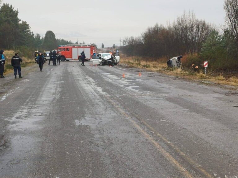 Vehículos accidentados en la Ruta Provincial N° 34 de Chubut