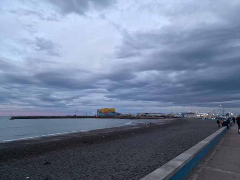 Paisaje nublado en Comodoro Rivadavia