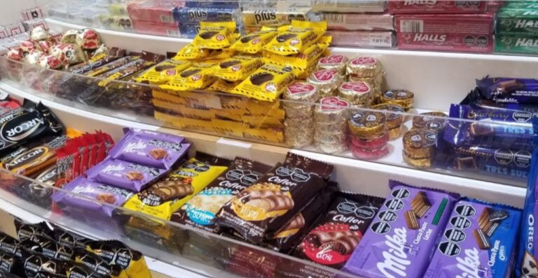 Kiosco de golosinas en Comodoro Rivadavia durante la Semana de la Dulzura