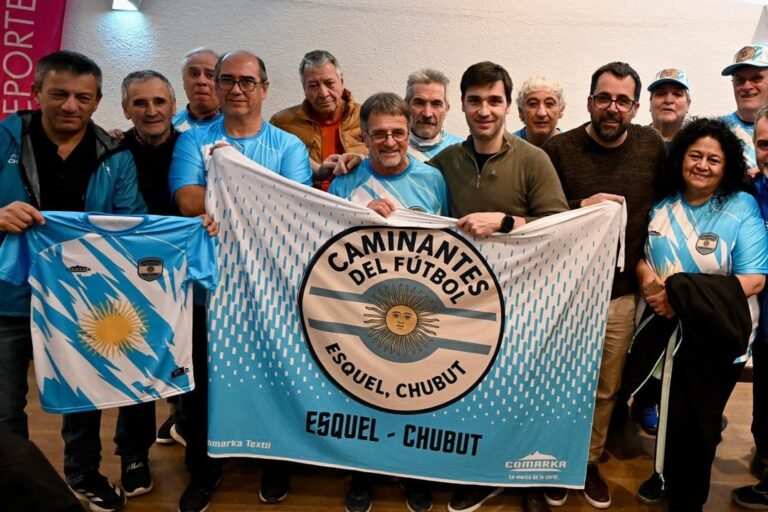 Entrega de fondos a instituciones deportivas en Esquel
