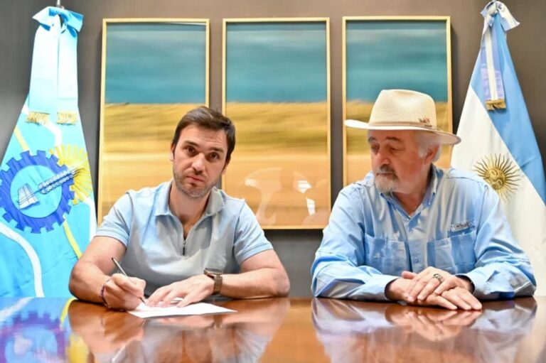 Viviendas en construcción para damnificados del cerro Hermitte en Comodoro Rivadavia