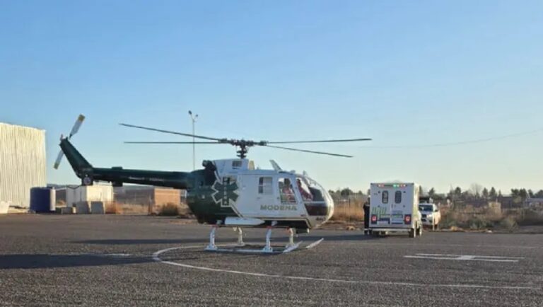 Vista aérea de un yacimiento petrolero en Rincón de los Sauces