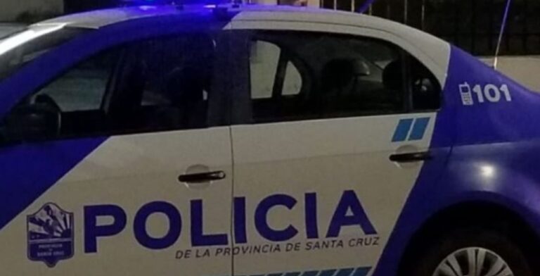 Ventana rota en una vivienda de Las Heras, Santa Cruz