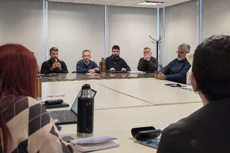 Reunión paritaria entre el Gobierno del Chubut y gremios de Salud
