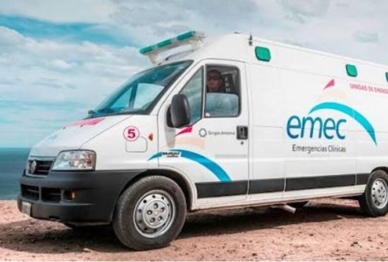 Ambulancia de EMEC en Comodoro Rivadavia