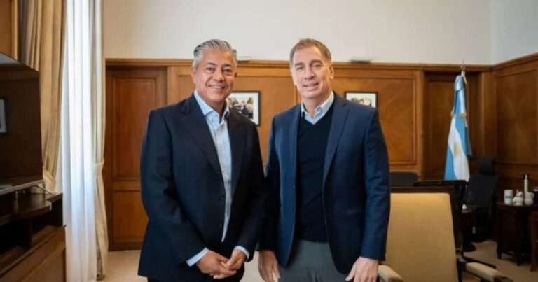 Reunión entre Figueroa y Santilli en Casa Rosada